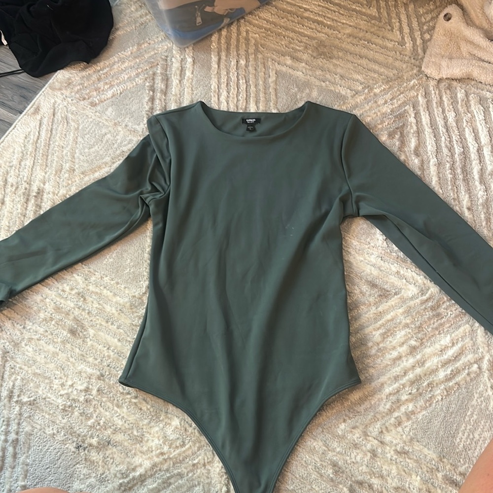 Express body contour long sleeve bodysuit